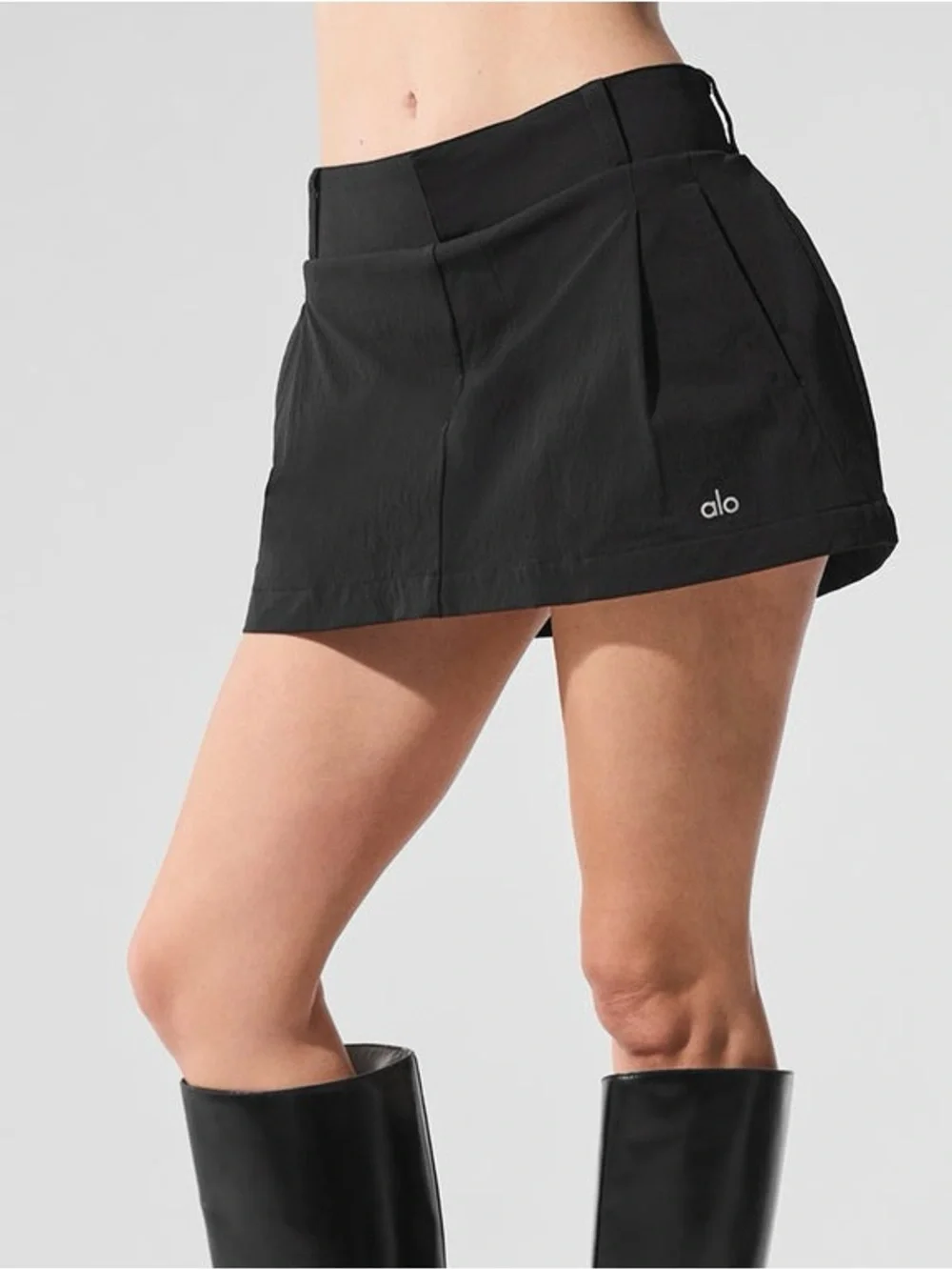 ALO Yoga Women’s Black Athletic Skort